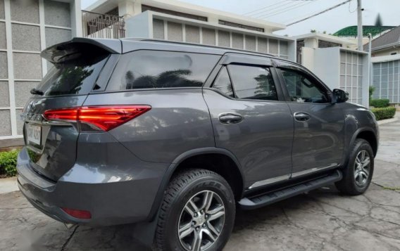 Selling 2nd Hand Toyota Fortuner 2018 at 15000 km in Angeles-3