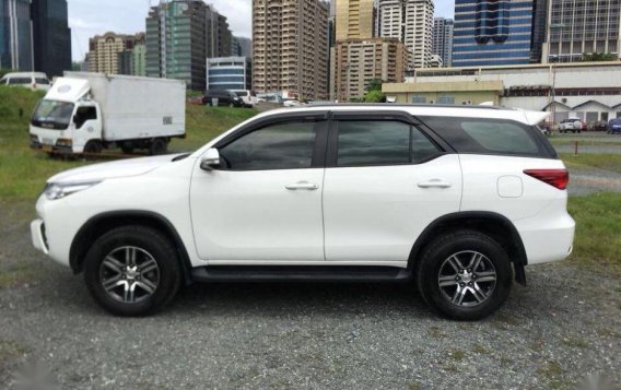 Toyota Fortuner 2017 Automatic Diesel for sale in Pasig-6