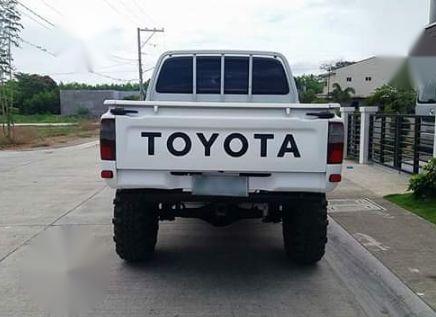 Toyota Hilux 2000 Manual Gasoline for sale in Manila-5