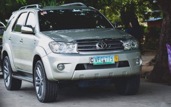 Toyota Fortuner 2011 Automatic Diesel for sale in Muntinlupa-4