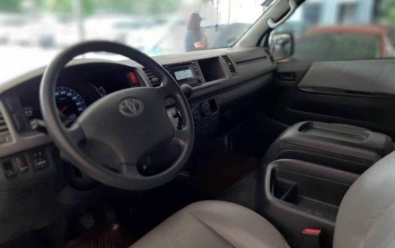 2013 Toyota Hiace for sale in Makati-7