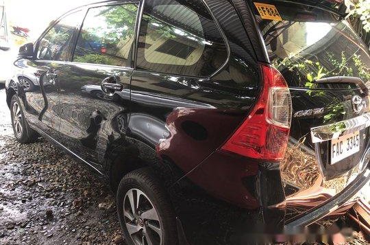 Black Toyota Avanza 2018 at 6800 km for sale-2