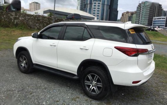 Toyota Fortuner 2017 Automatic Diesel for sale in Pasig-2