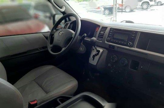 2013 Toyota Hiace for sale in Makati-8