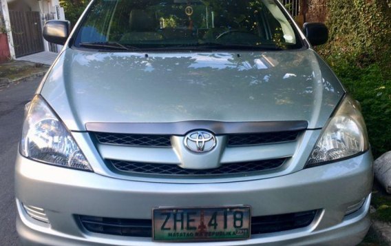 2nd Hand Toyota Innova 2006 Automatic Diesel for sale in Quezon City-2