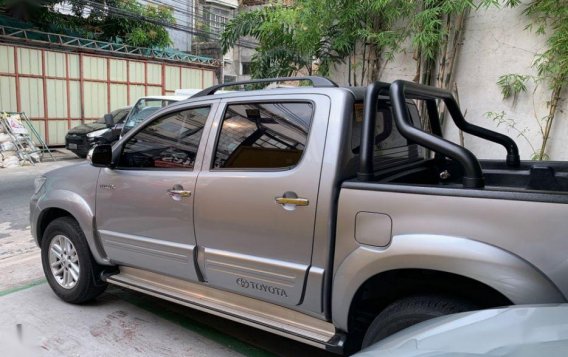 Selling Toyota Hilux 2014 Automatic Diesel in Quezon City-5