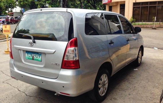 Selling 2nd Hand Toyota Innova 2013 in Cebu City-3