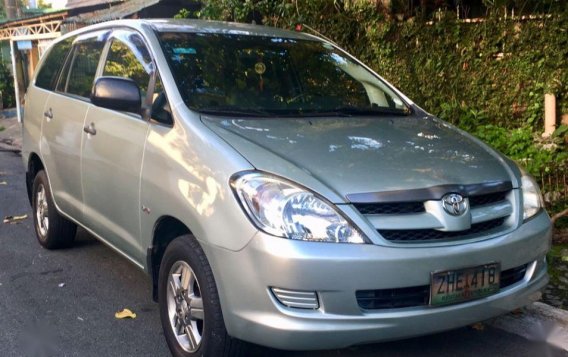 2nd Hand Toyota Innova 2006 Automatic Diesel for sale in Quezon City-1