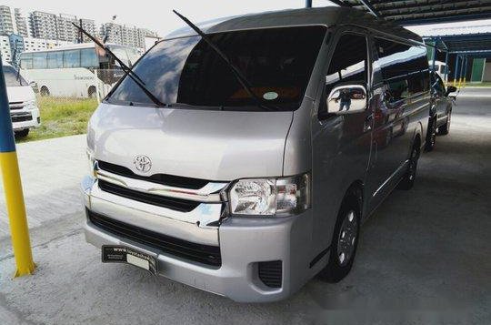 Toyota Hiace 2016 at 68000 km for sale-2