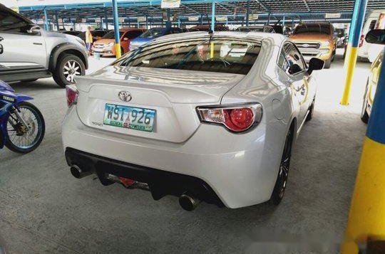 White Toyota 86 2013 for sale in Makati -7