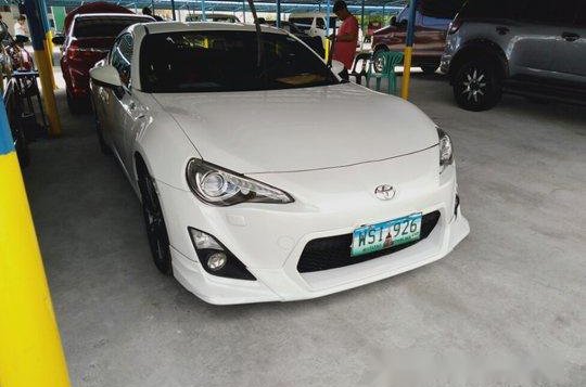 White Toyota 86 2013 for sale in Makati -3