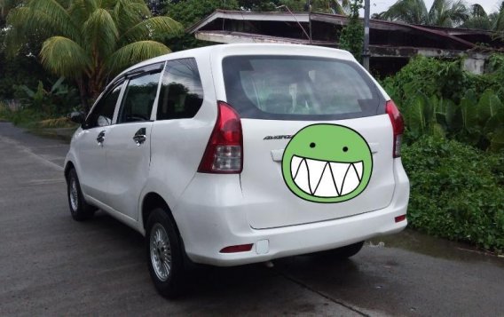 Selling 2nd Hand Toyota Avanza 2013 at 100000 km in Cagayan De Oro-1