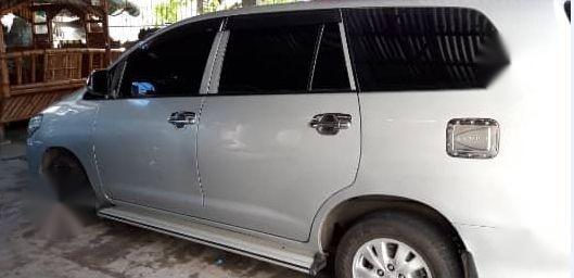 Sell 2nd Hand 2013 Toyota Innova at 68000 km in Quezon City-3