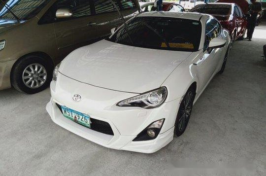 White Toyota 86 2013 for sale in Makati -2