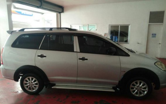 Selling Toyota Innova 2005 Manual Diesel in Lipa-1