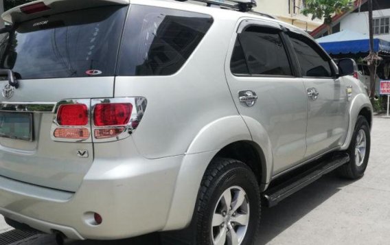 Selling 2nd Hand Toyota Fortuner 2006 in Mandaue-2