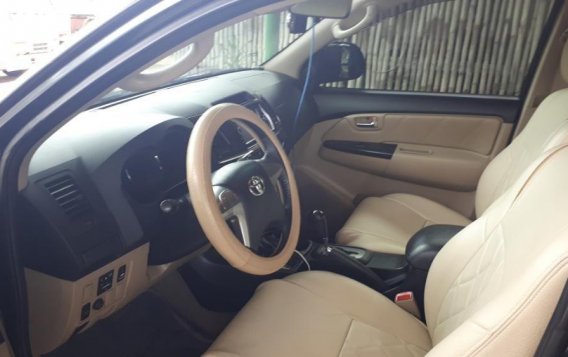 2nd Hand Toyota Fortuner 2014 at 35000 km for sale-3