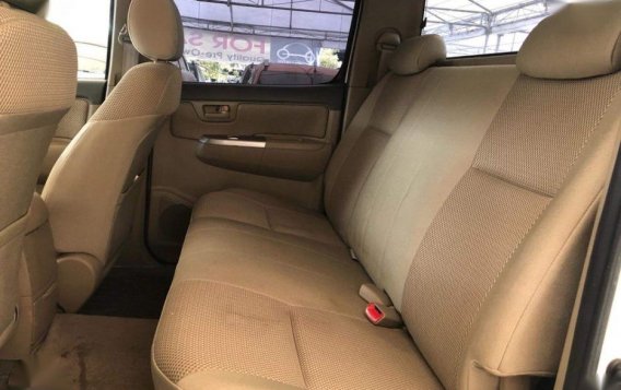 2013 Toyota Hilux for sale in Quezon City -7