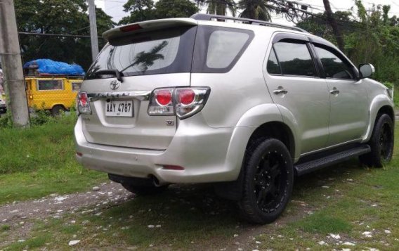 Selling Toyota Fortuner 2014 Automatic Diesel in Manila -2