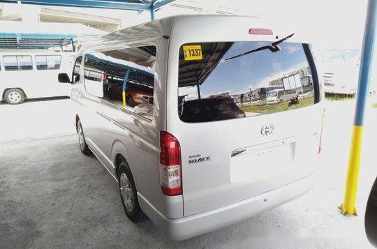 Toyota Hiace 2016 at 68000 km for sale-5