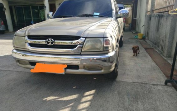 Toyota Hilux 2004 at 124000 km for sale 