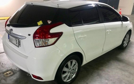 2nd Hand Toyota Yaris 2016 at 38000 km for sale-3