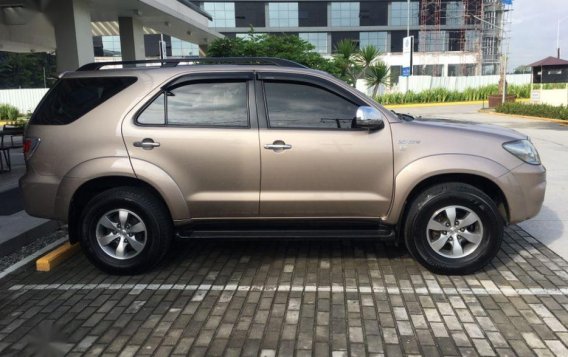 2nd Hand Toyota Fortuner 2007 at 70000 km for sale in San Fernando-2