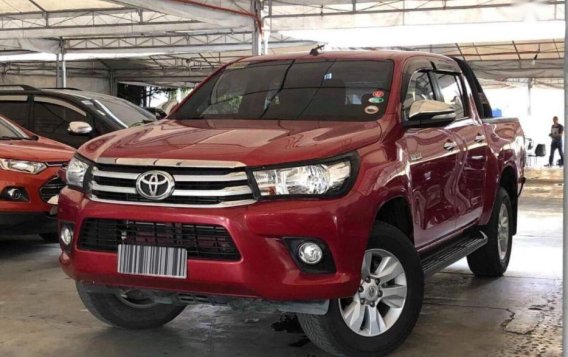 Selling 2nd Hand Toyota Hilux 2016 in Makati-2