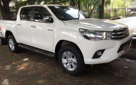 White Toyota Hilux 2016 Manual Diesel for sale in Quezon City