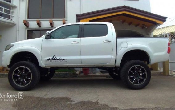 2012 Toyota Hilux for sale in Talisay-5