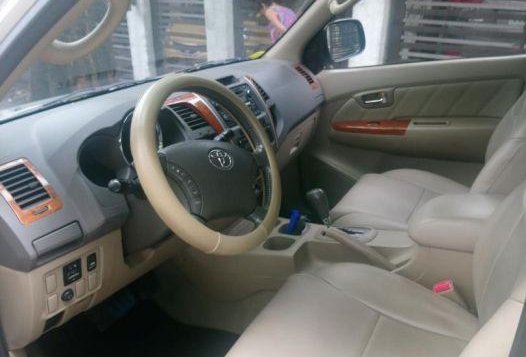 Selling 2nd Hand Toyota Fortuner 2009 in Marikina-5