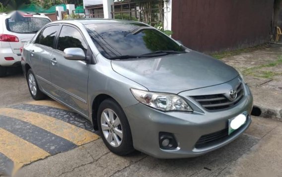 2nd Hand Toyota Corolla Altis 2013 Automatic Gasoline for sale in Makati