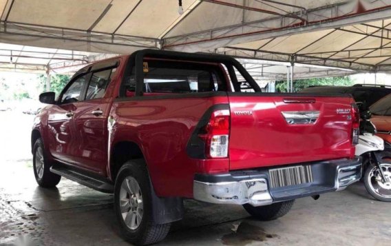 Selling 2nd Hand Toyota Hilux 2016 in Makati-4