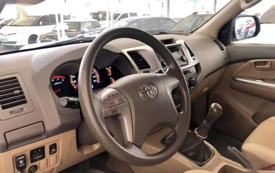 Toyota Hilux 2013 Manual Diesel for sale in Makati-6