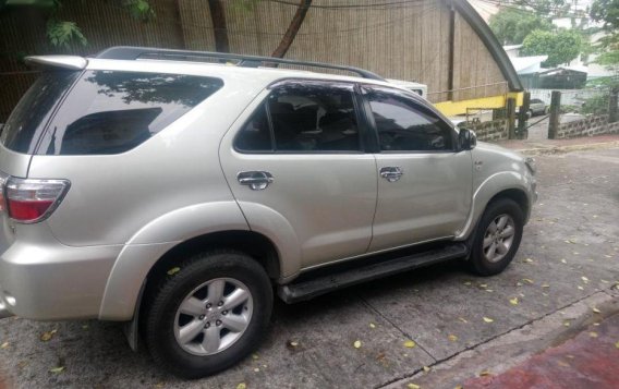 Selling 2nd Hand Toyota Fortuner 2009 in Marikina-4