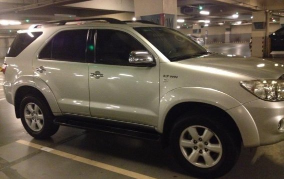 Selling Toyota Fortuner 2009 Automatic Gasoline in San Juan-1
