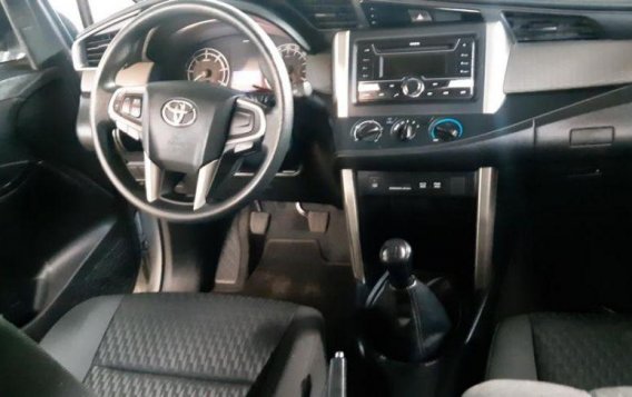 Selling Toyota Innova 2018 Manual Diesel in Quezon City-5