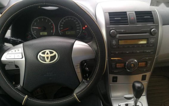 Selling 2nd Hand Toyota Altis 2011 in Lipa-8