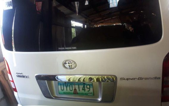 White Toyota Hiace 2013 for sale in Alaminos-3