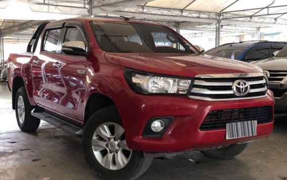 Selling 2nd Hand Toyota Hilux 2016 in Makati-3