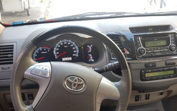 Selling 2nd Hand Toyota Fortuner 2013 in Makati-2