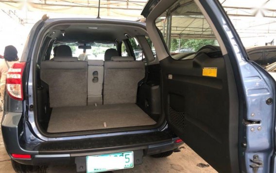 2nd Hand Toyota Rav4 2010 Automatic Gasoline for sale in Makati-6