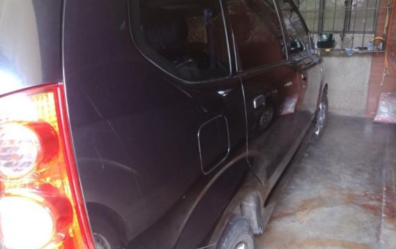 Selling 2nd Hand Toyota Avanza 2011 Manual Gasoline at 80000 km in Manila-3