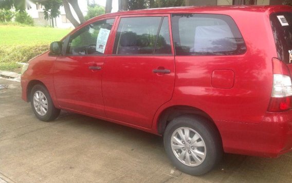 Selling 2nd Hand Toyota Innova 2012 Van in Santa Rosa