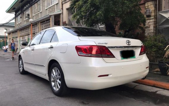 Selling 2nd Hand Toyota Camry 2011 Automatic Gasoline at 60000 km in Manila-3
