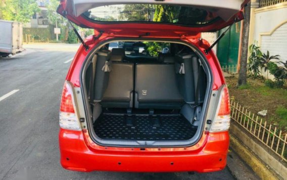 Selling Toyota Innova 2011 Manual Gasoline in Quezon City-4