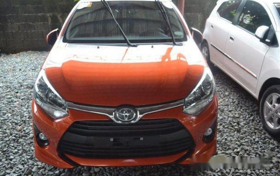 Orange Toyota Wigo 2018 Manual Gasoline for sale-1