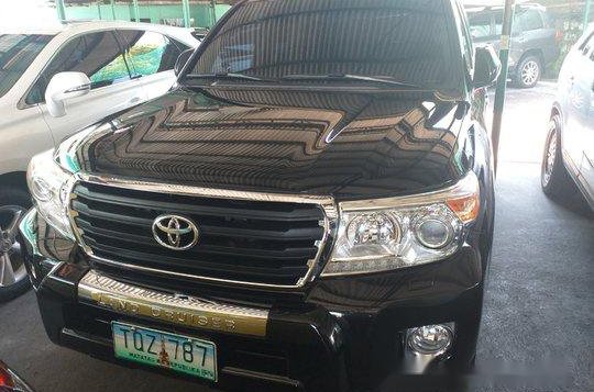 Selling Black Toyota Land Cruiser 2012 in Manila-2