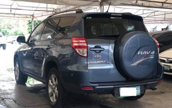 2nd Hand Toyota Rav4 2010 at 43000 km for sale in Makati-5