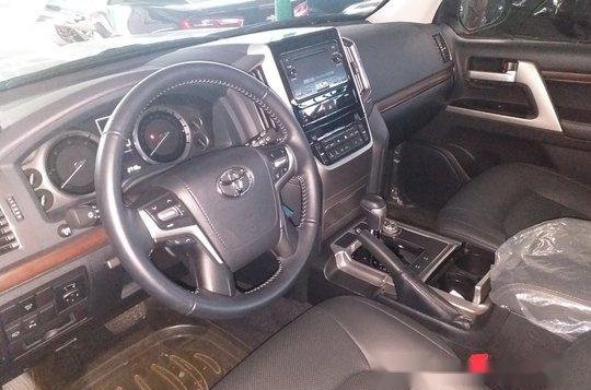 Toyota Land Cruiser 2018 Automatic Diesel for sale in Manila-4